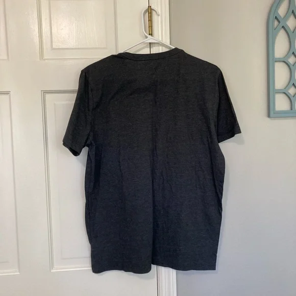 GAP Men's Charcoal Short Sleeve Tee - Picture 3 of 3